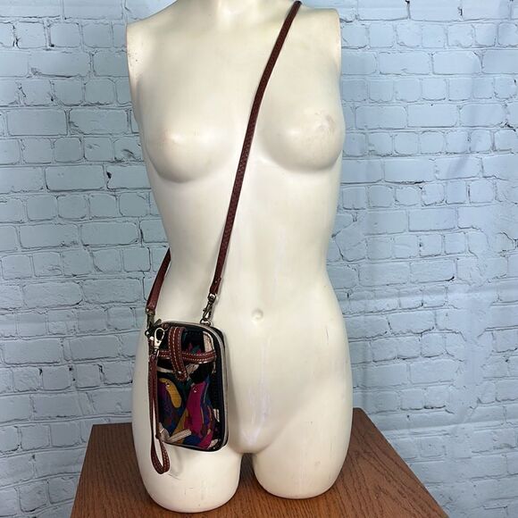 Sakroots Crossbody zip-up Wallet wristlet - Picture 1 of 10